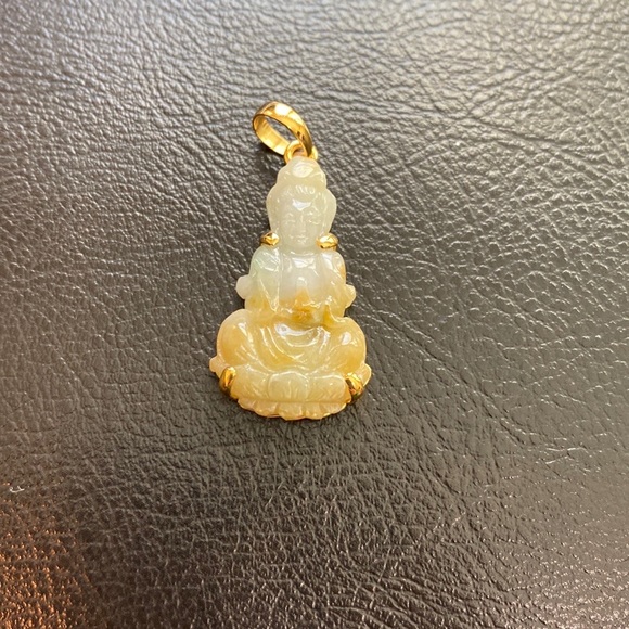 14K Solid Gold Kwan yin Guanyin Buddha Natural Jade Pendant Necklace Buddhist